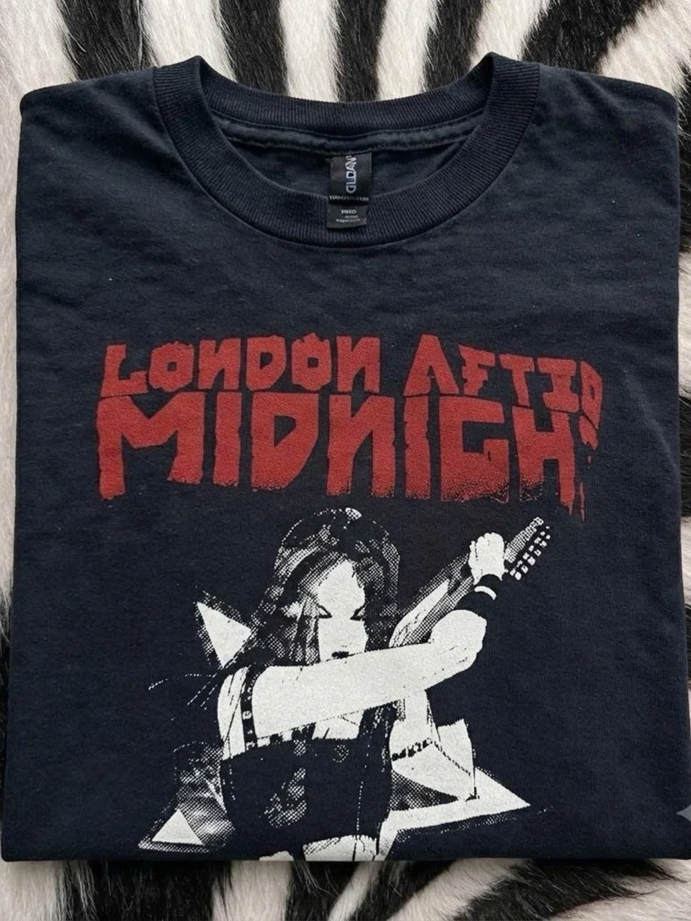 London After Midnight Graphic Gildan Black